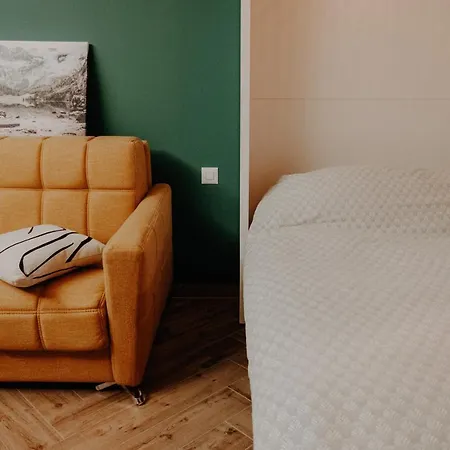 Cosy And Modern Closed To The Lift