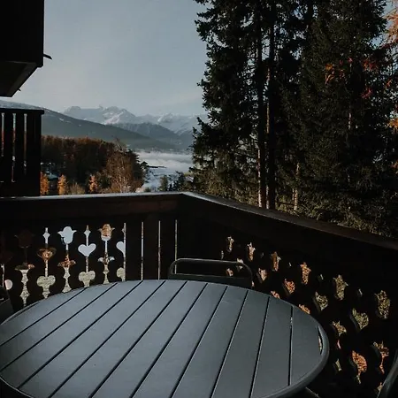 Апартаменты Cosy And Modern Closed To The Lift