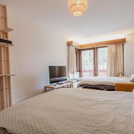 Cosy And Modern Closed To The Lift